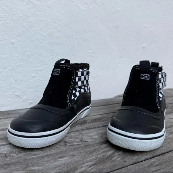 Vans Kids Black and White Checkered Waterproof Boots - Picture 8 of 15